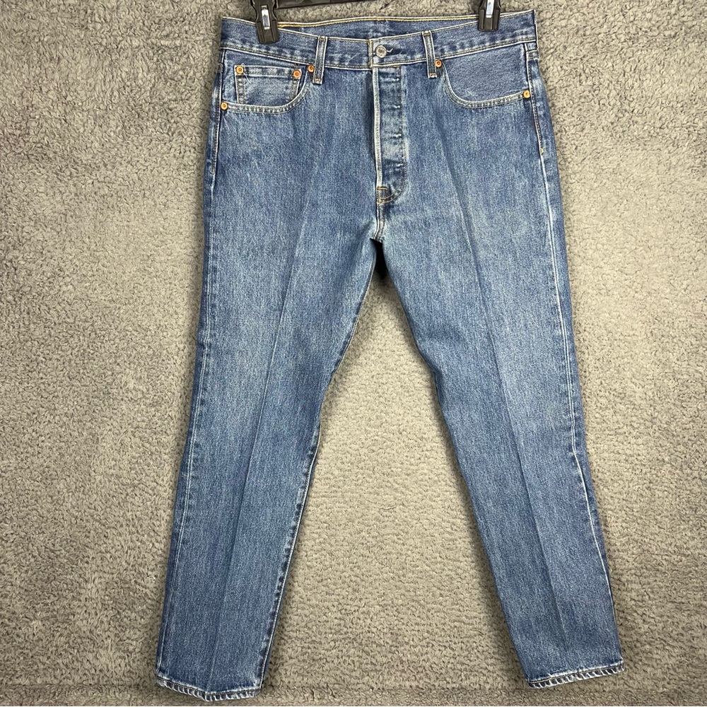 Levis 501 Button Fly Jeans Mens 34x29 Blue Denim Straight Leg Classic Everyday